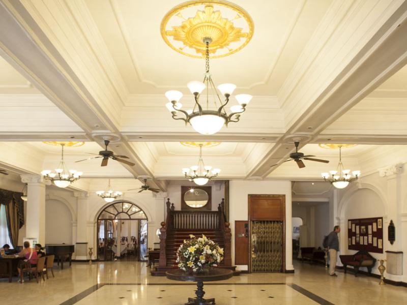 Queen's Hotel