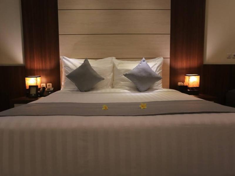Hotel Ombak Sunset