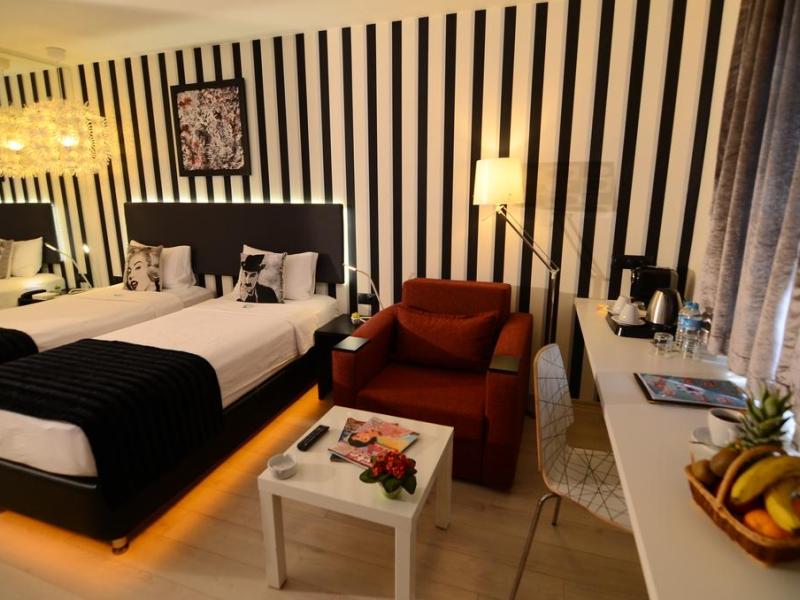 Tempo Fair Suites