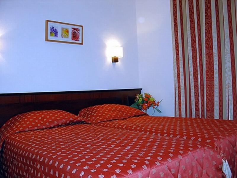 Hotel De Paris