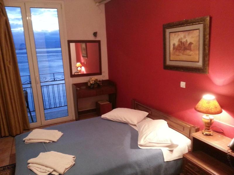 Aegli Hotel