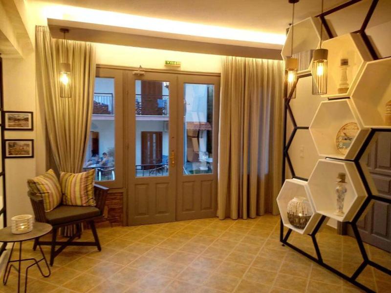 Aliston Hotel