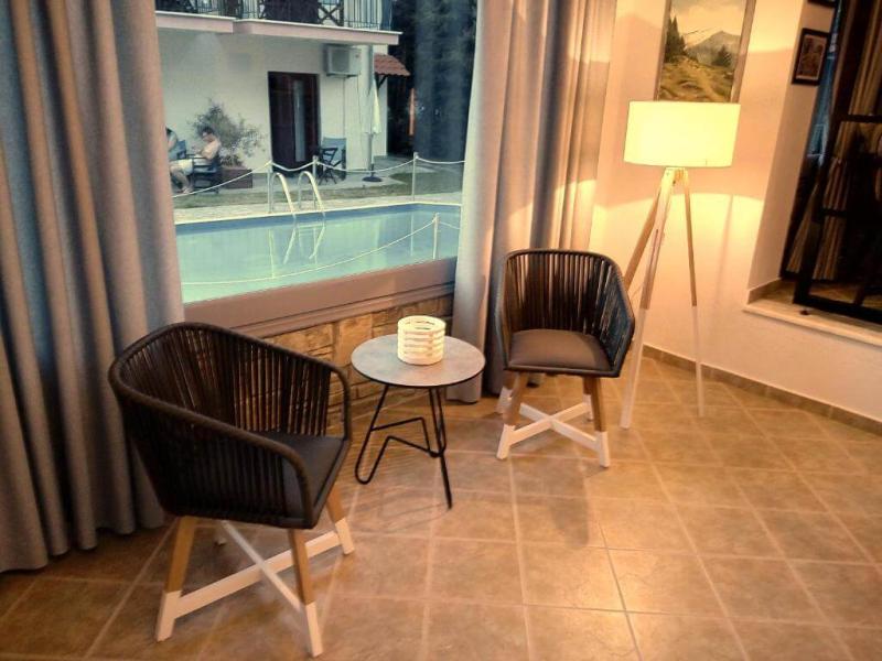 Aliston Hotel
