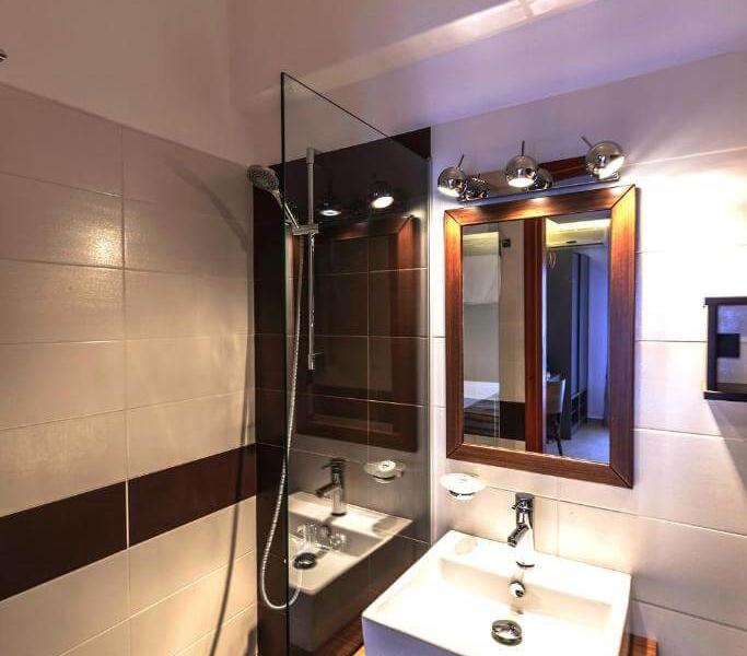Aliston Hotel