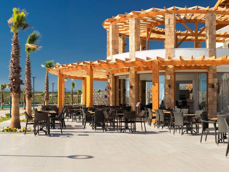 Aquasis De Luxe Resort & Spa