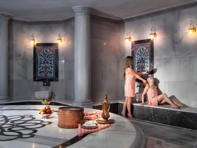 Aquasis De Luxe Resort & Spa