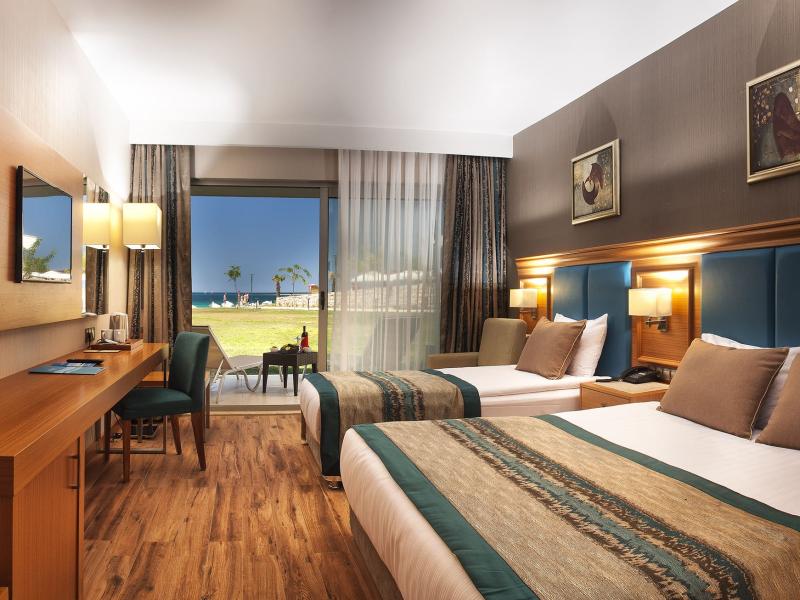 Aquasis De Luxe Resort & Spa