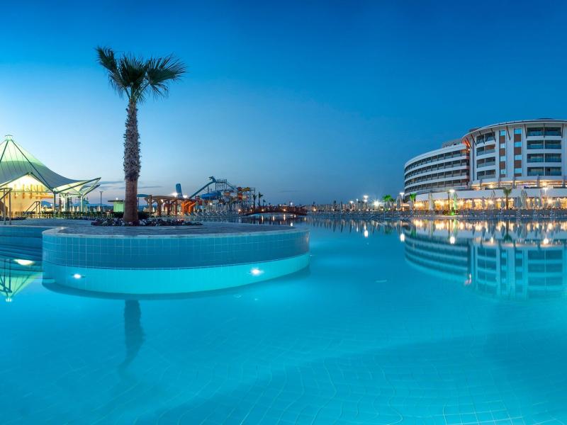 Aquasis De Luxe Resort & Spa