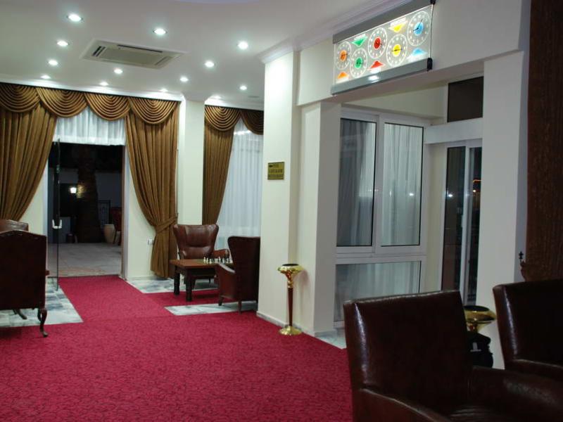 Yade Hotel