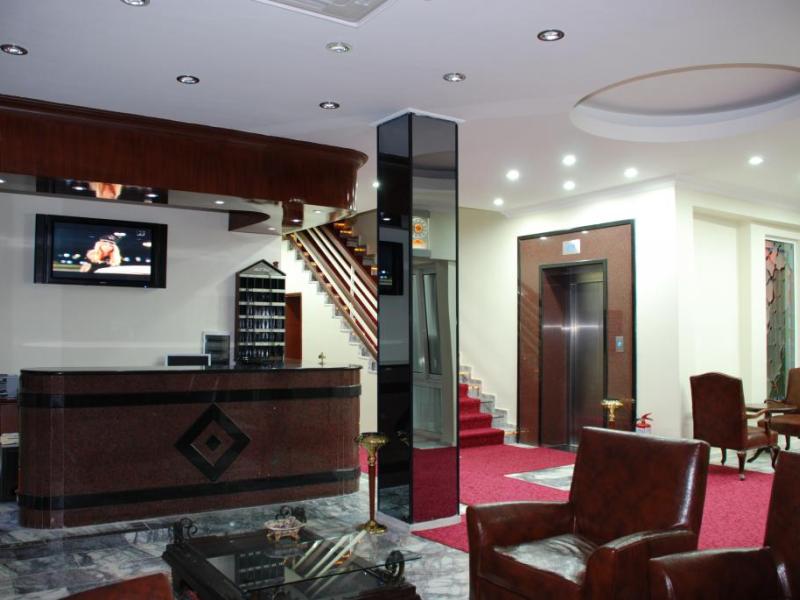 Yade Hotel