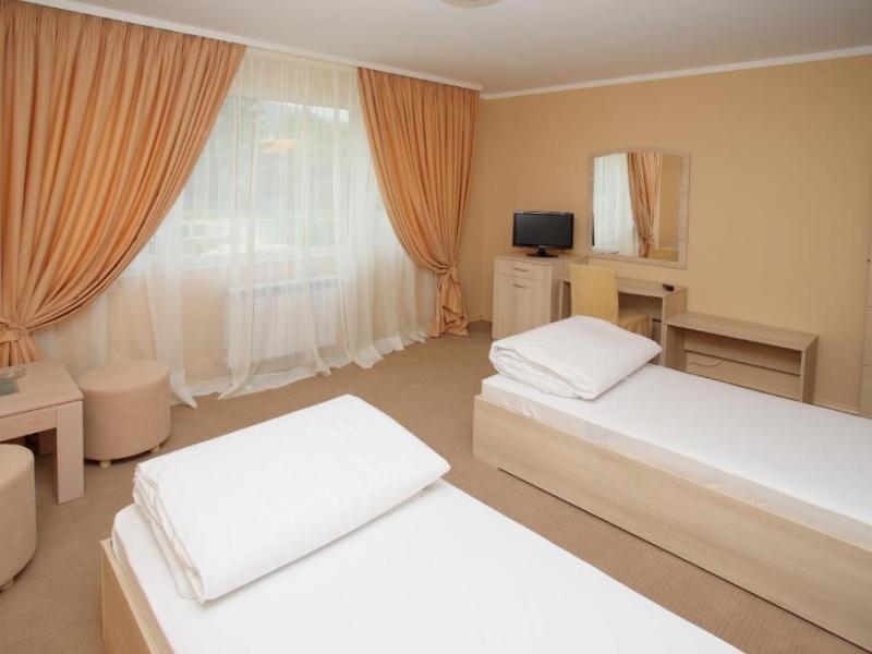 Diana Hotel