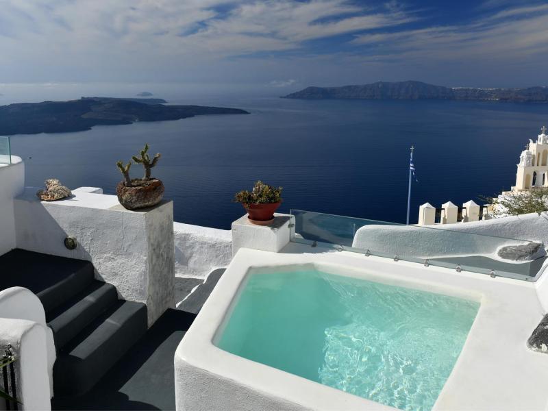Exclusive Plan Suites