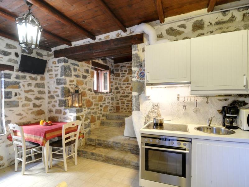 Elounda Traditional Art Suites