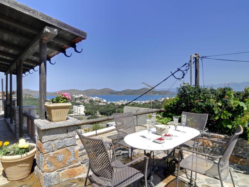 Elounda Traditional Art Suites