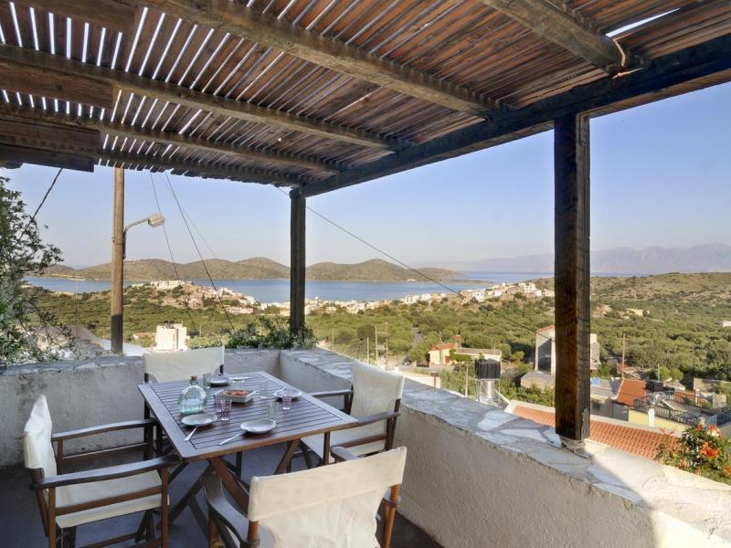 Elounda Traditional Art Suites