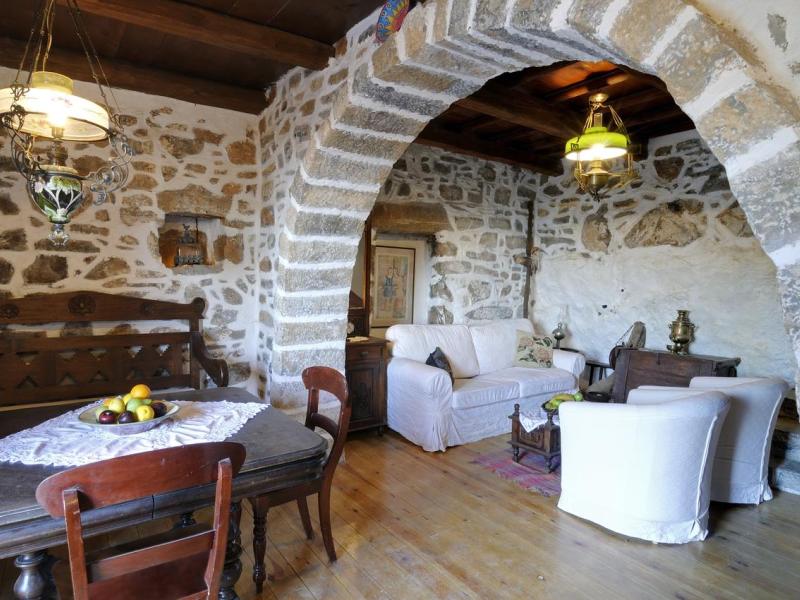 Elounda Traditional Art Suites