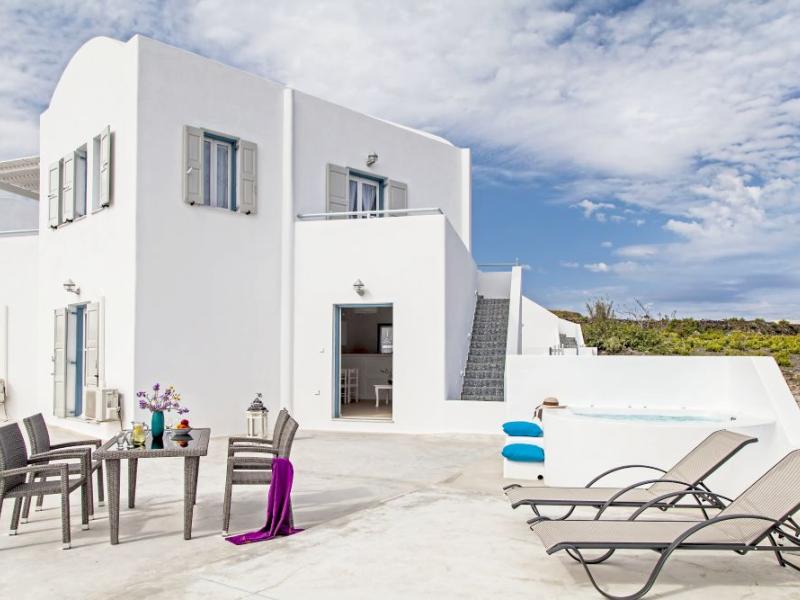 Athiri Santorini Family Friendly Hotel