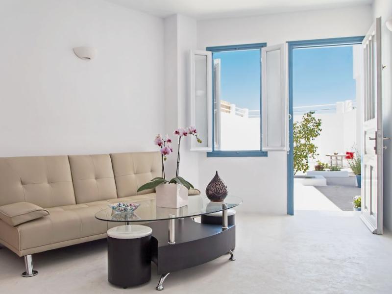 Athiri Santorini Family Friendly Hotel