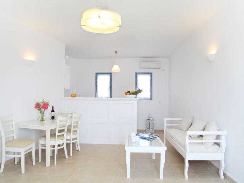 Athiri Santorini Family Friendly Hotel