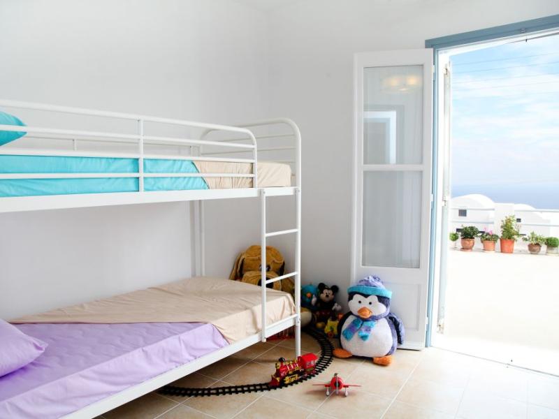 Athiri Santorini Family Friendly Hotel