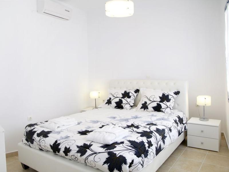 Athiri Santorini Family Friendly Hotel