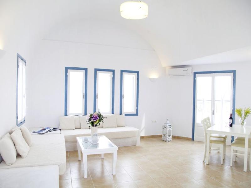 Athiri Santorini Family Friendly Hotel