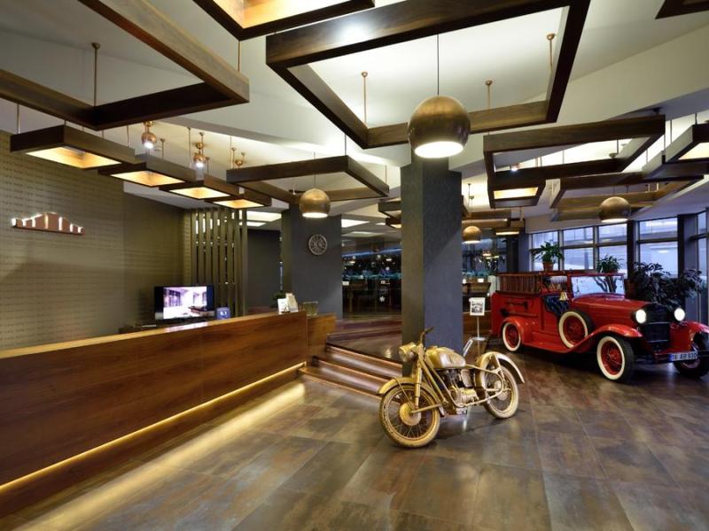Tiara Hotel & Spa