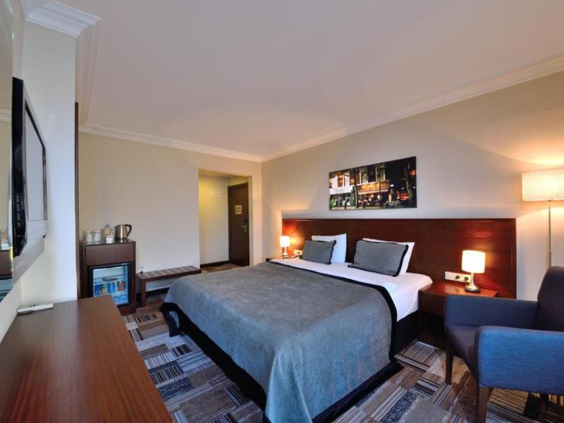 Tiara Hotel & Spa