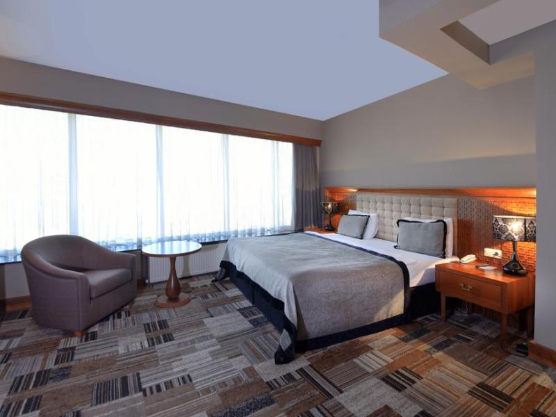 Tiara Hotel & Spa