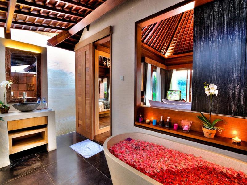 Black Penny Villas