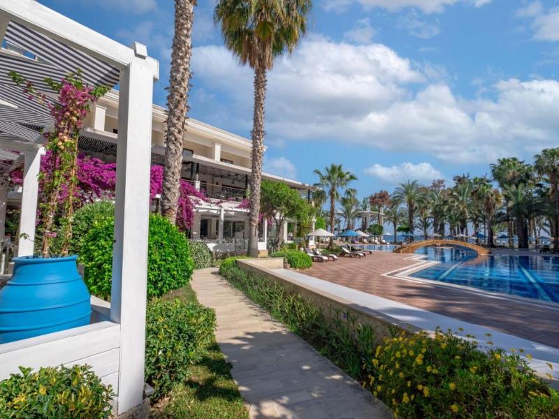 Utopia Resort & Residence