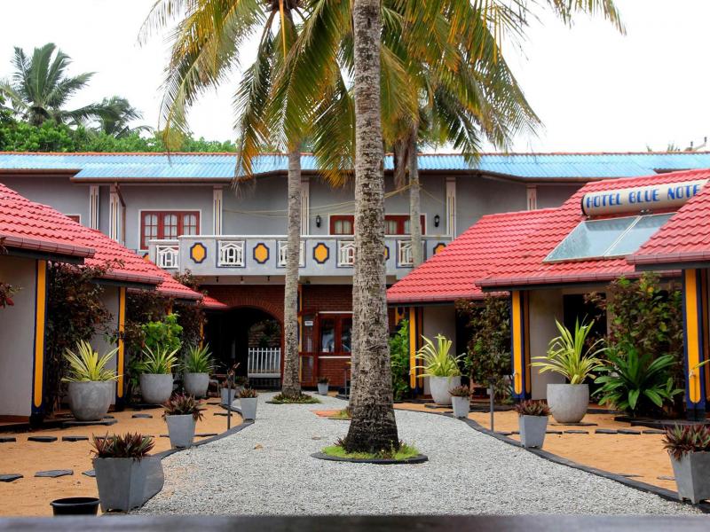 Blue Note Cabanas & Restaurant