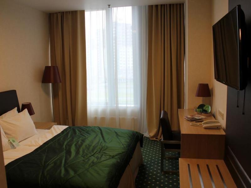 Green City Hotel