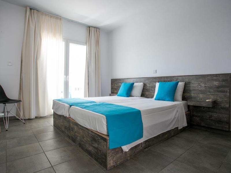 Sea CleoNapa Hotel