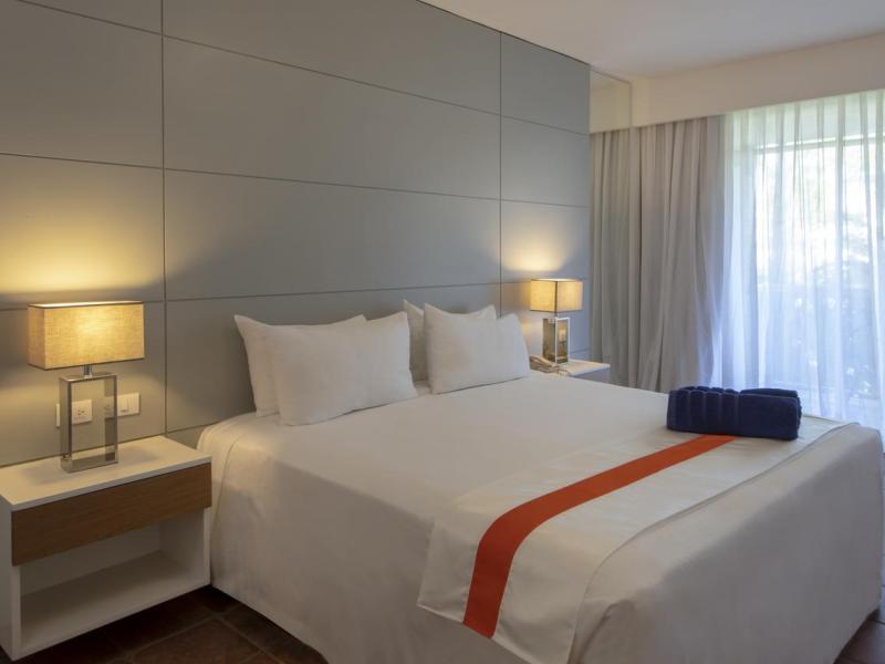 Viva Wyndham V Heavens