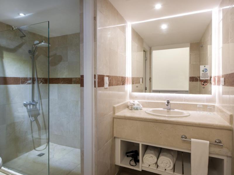 Viva Wyndham V Heavens