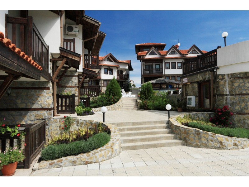 Pearl Apartments