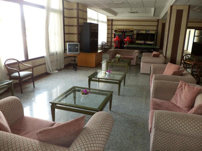 Tsokkos Gardens Hotel Apts