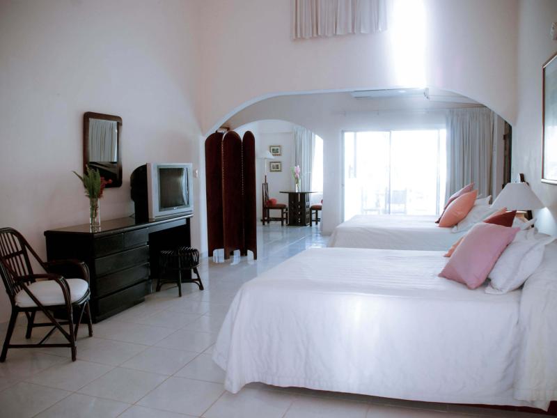 Beach House Cabarete Hotel