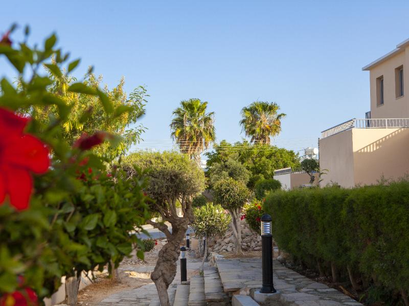 Louis St. Elias Resort