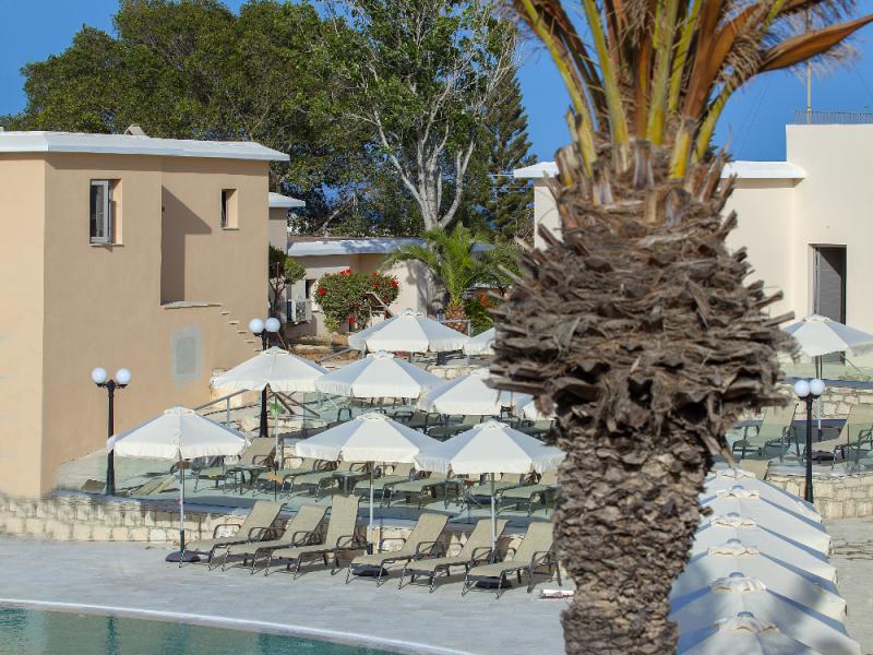 Louis St. Elias Resort