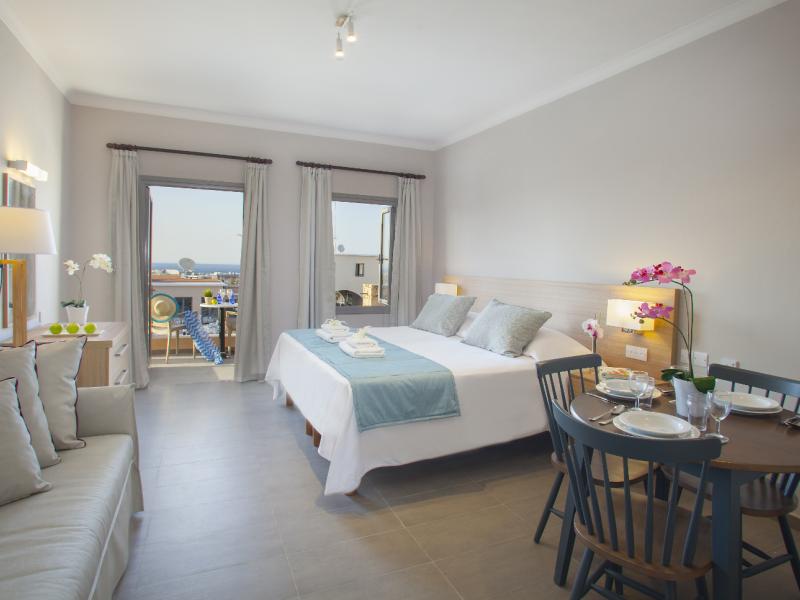 Louis St. Elias Resort