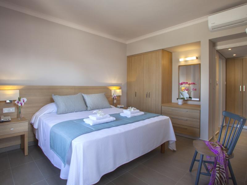 Louis St. Elias Resort