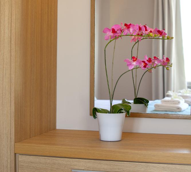 Louis St. Elias Resort