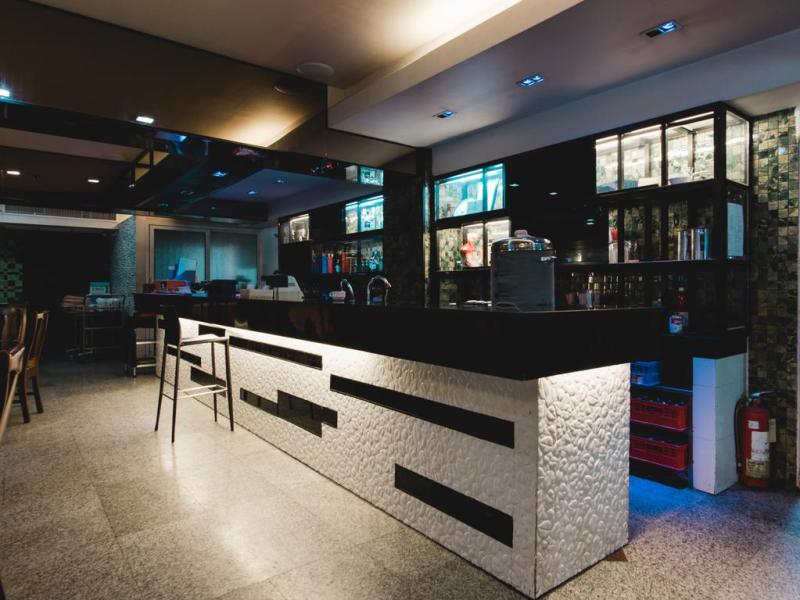 Convenient Park Bangkok Hotel