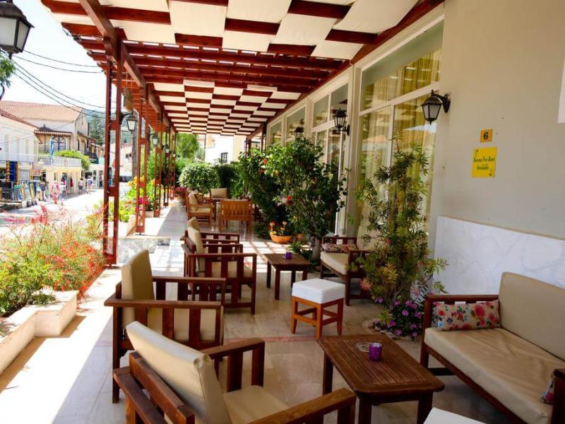 Oassis Hotel