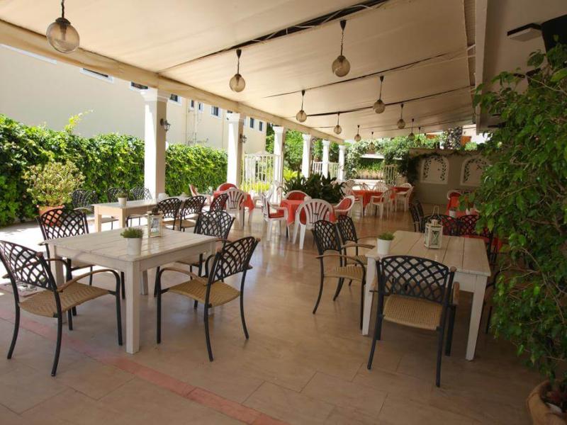 Oassis Hotel