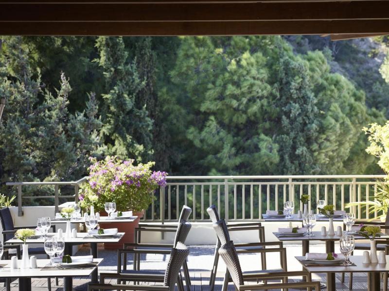 Rhodes Bay Hotel & Spa