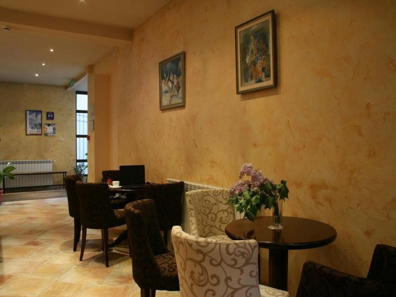 Bizev Hotel