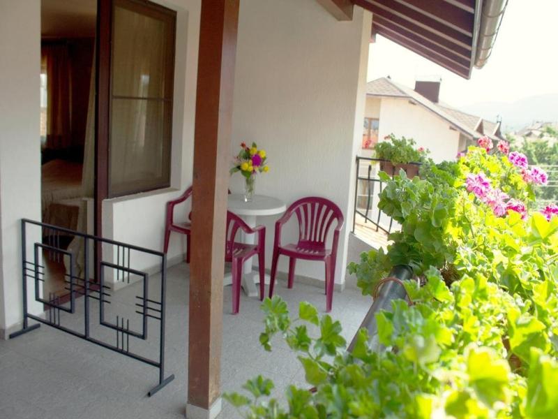 Bizev Hotel